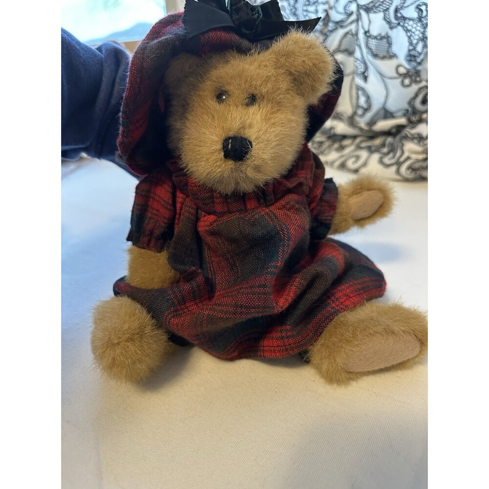Boyds Bear Evelyn Bear - 12" tall Plush